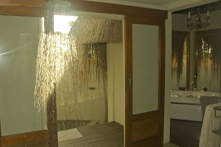 Room 15 of 99