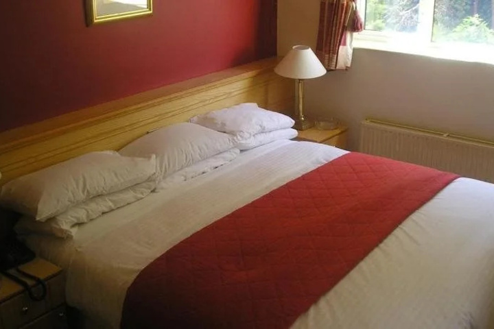Room 2 of 15
