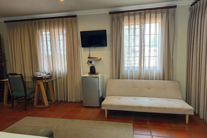Room 19 of 64