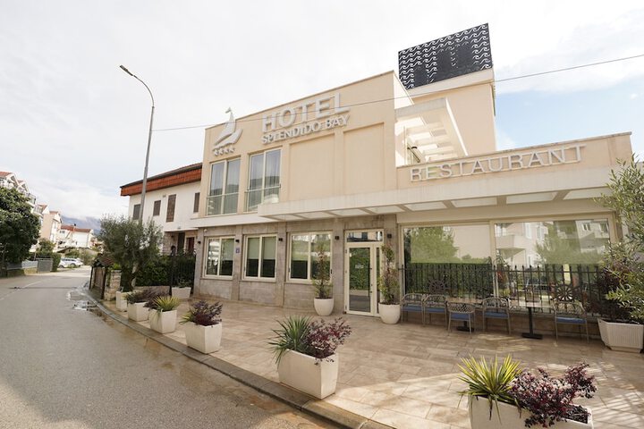 Hotel 46 of 48