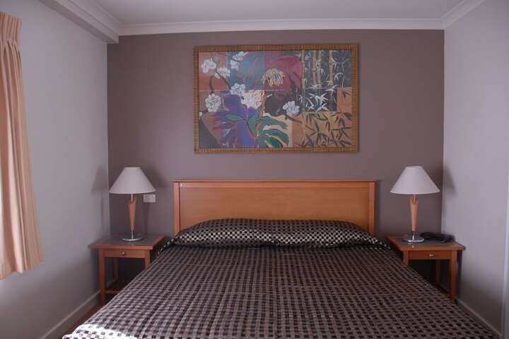 Room 6 of 50