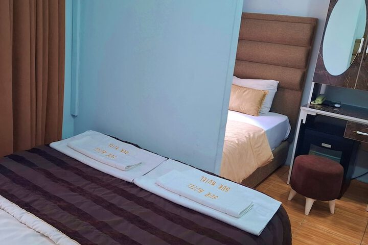 Room 8 of 29