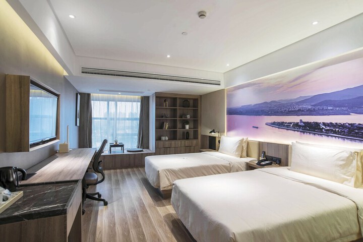 Room 11 of 68