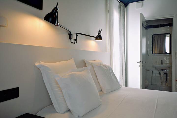 Room 58 of 109