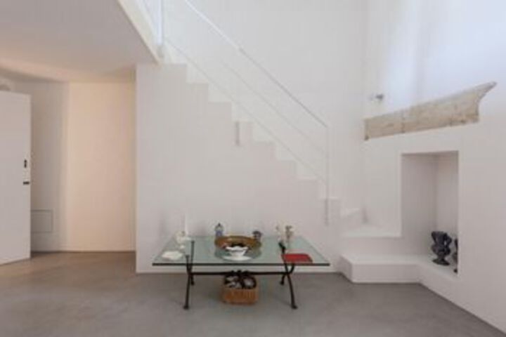 Room 16 of 16