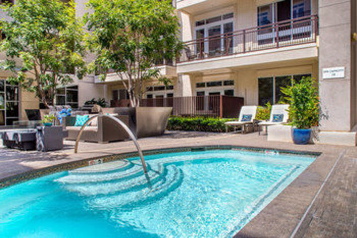 Pool 14 of 17