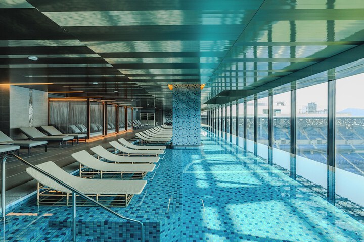 Pool 61 of 92