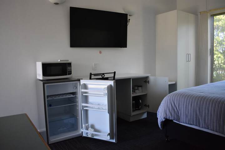 Room 12 of 24