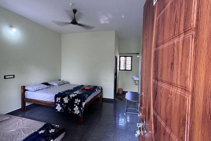 Room 3 of 18