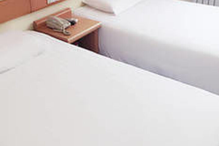 Room 9 of 29