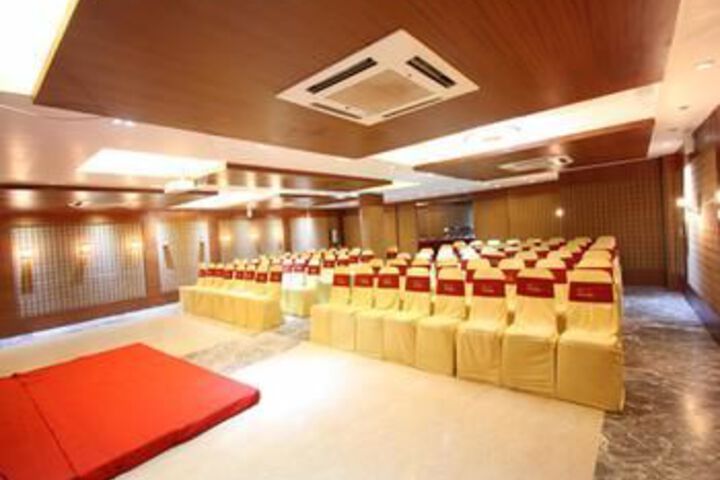 Ballroom/Hall 3 of 39
