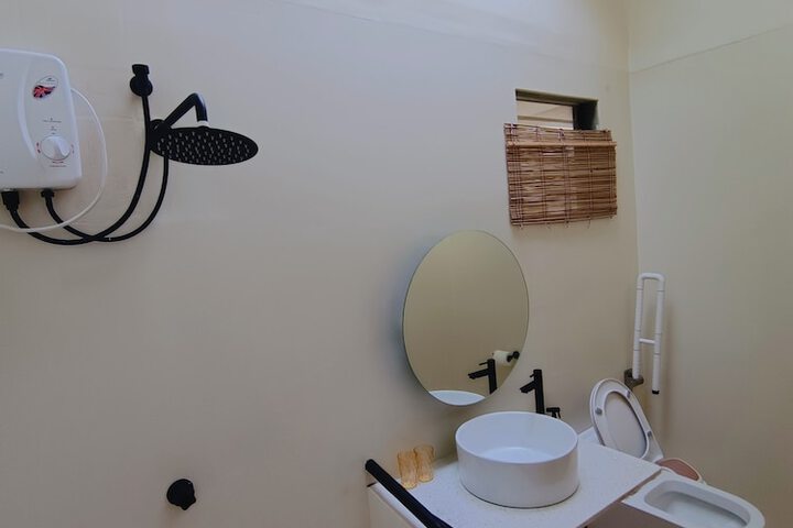 Room 21 of 53