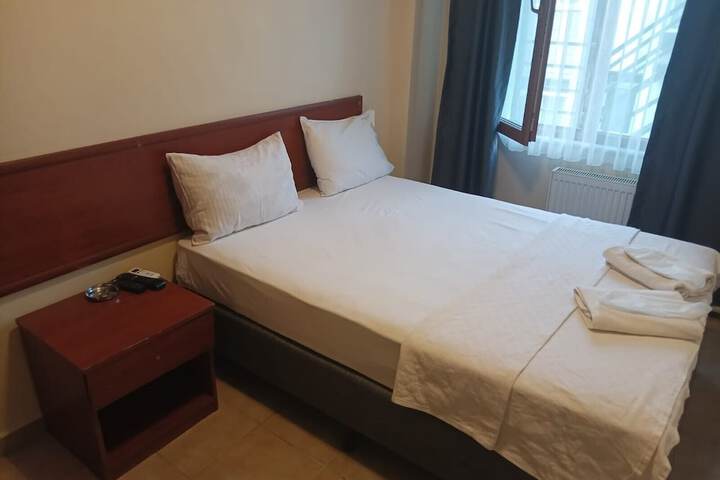 Room 18 of 42