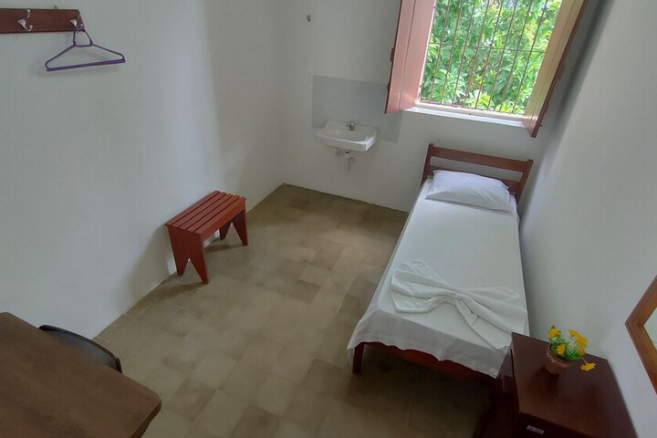 Room 44 of 157
