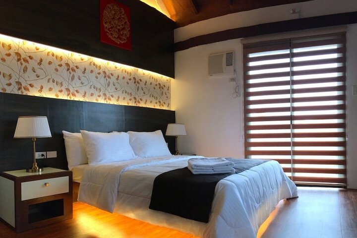 Room 8 of 61