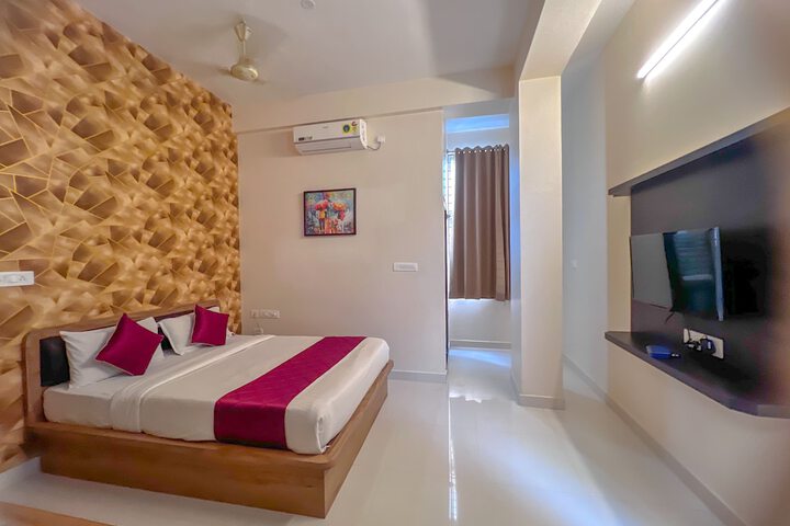 Room 8 of 20