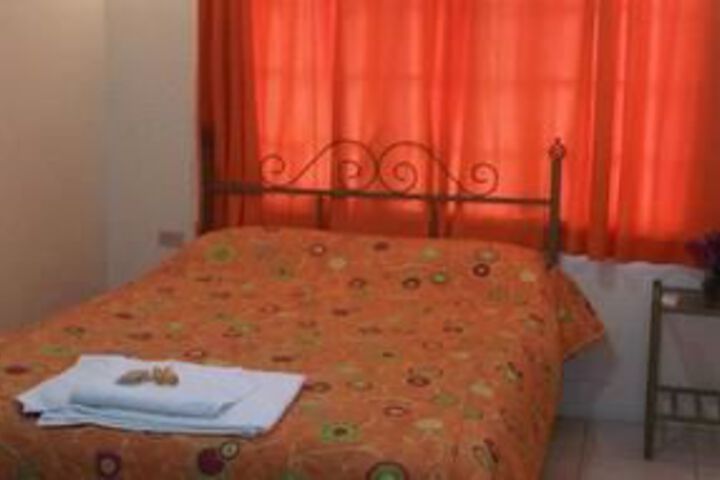 Room 13 of 34