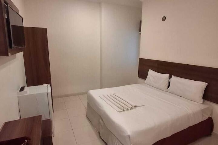 Room 6 of 27