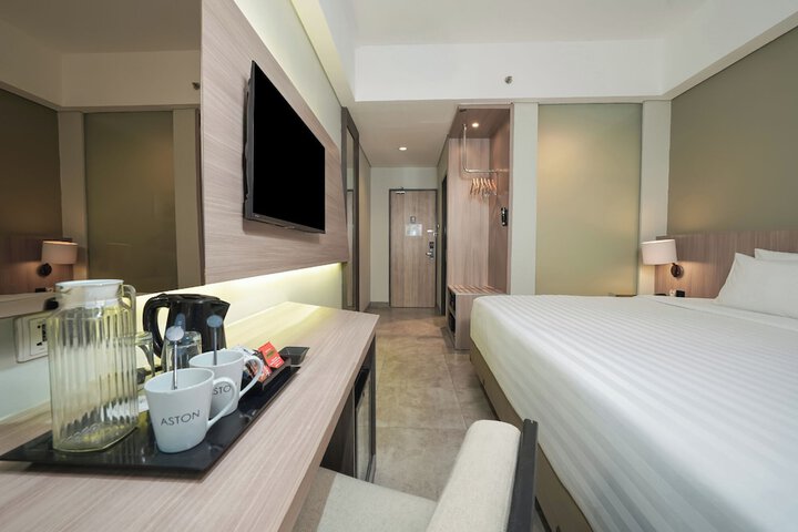 Room 16 of 50