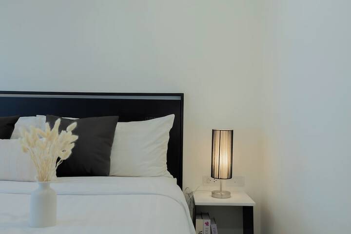Room 12 of 39