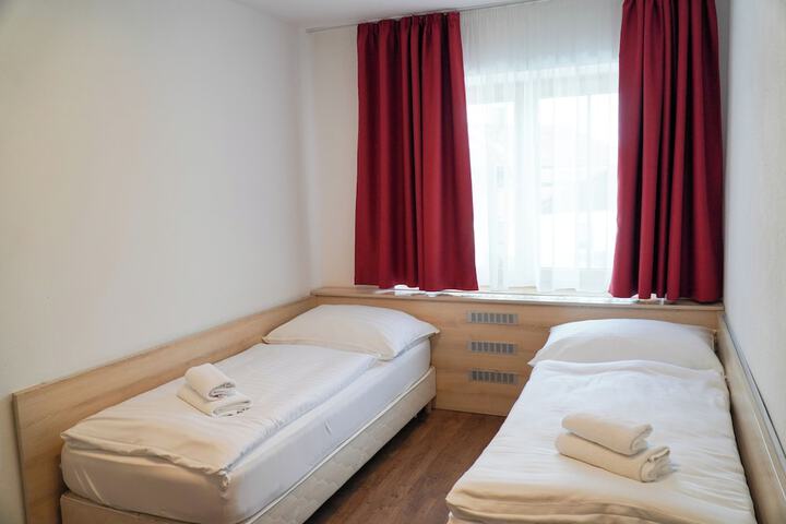 Room 13 of 73
