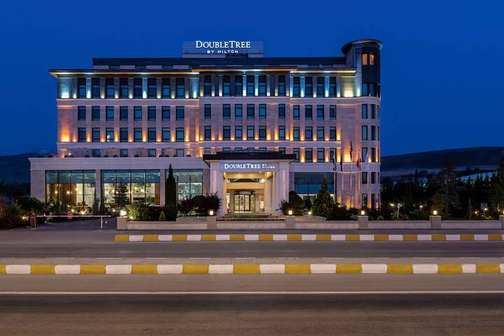 Hotel 120 of 127