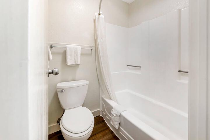 Room 15 of 26