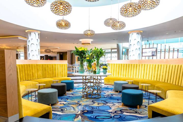 Guest Lobby