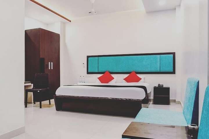 Room 8 of 53