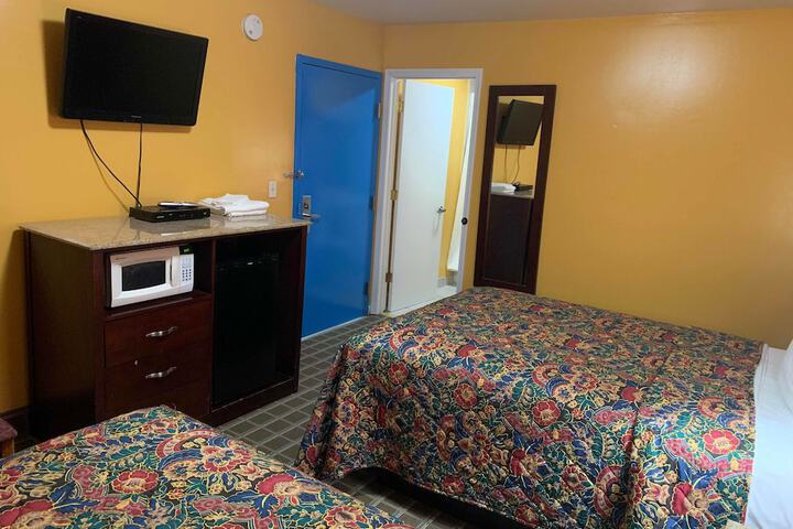 2 Double Beds (15 of 20)