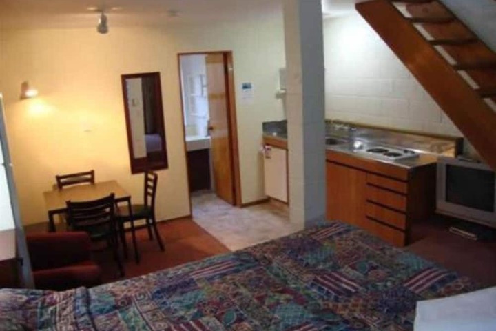 Room 15 of 155