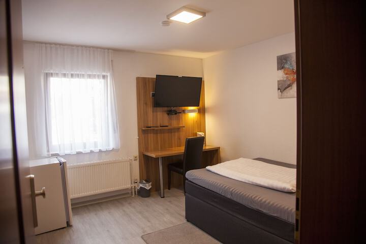 Room 31 of 76