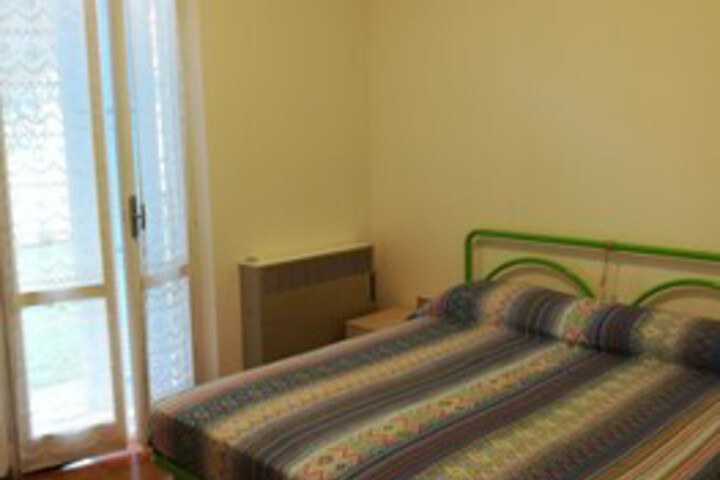 Room 42 of 50