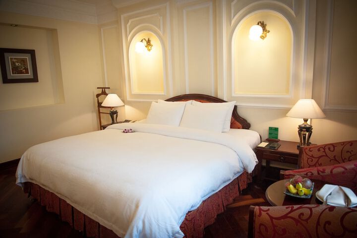 Room 10 of 193