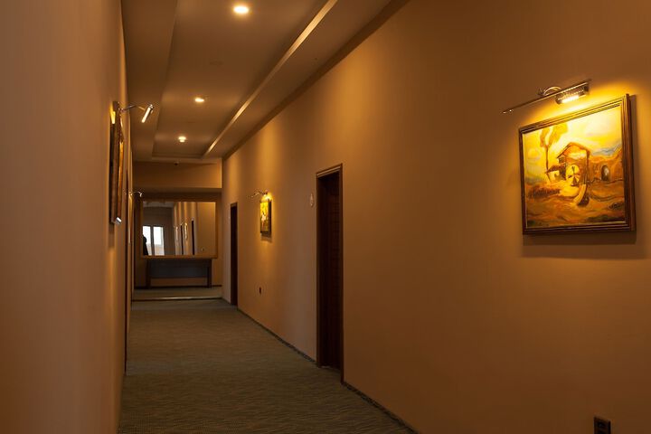 Ballroom/Hall 29 of 33