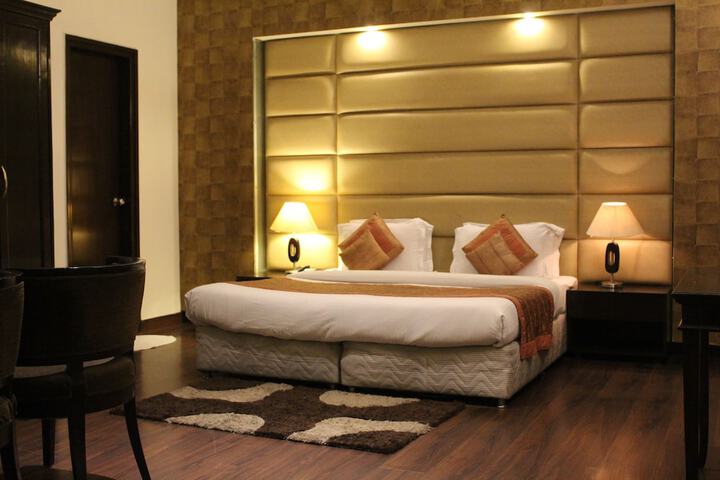 Room 4 of 26