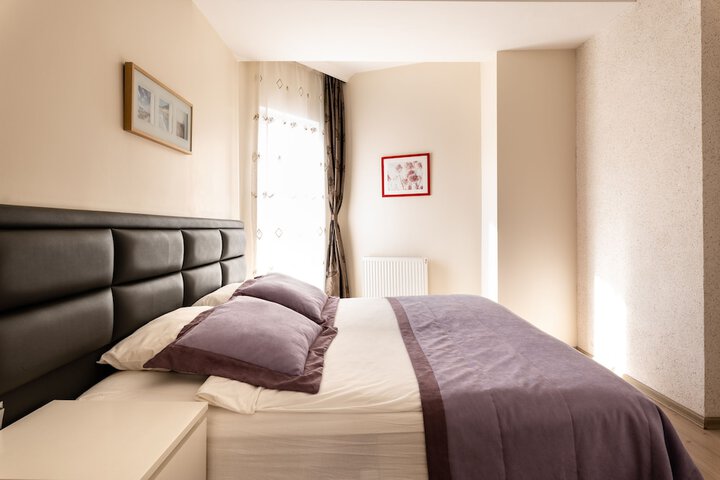 Room 8 of 36