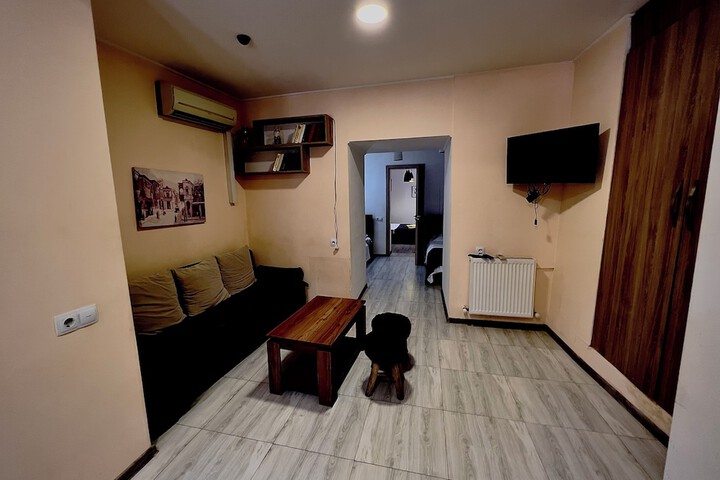 Room 27 of 56