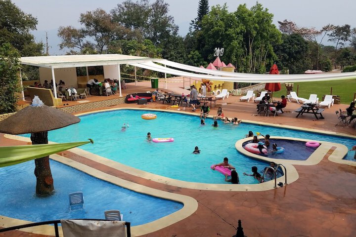 Hotel Pool