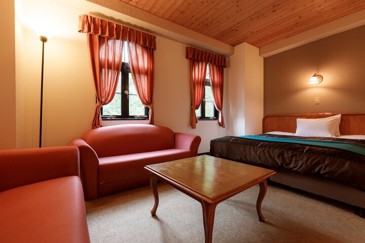Room 3 of 59