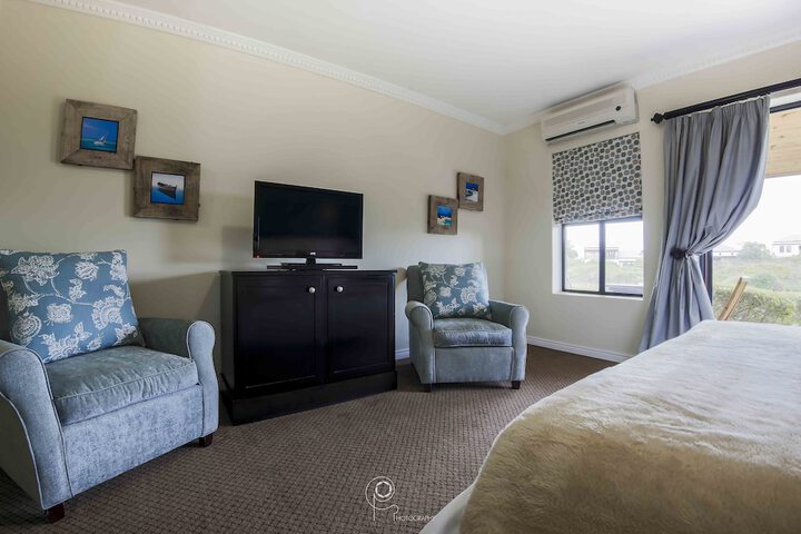 Room 6 of 68