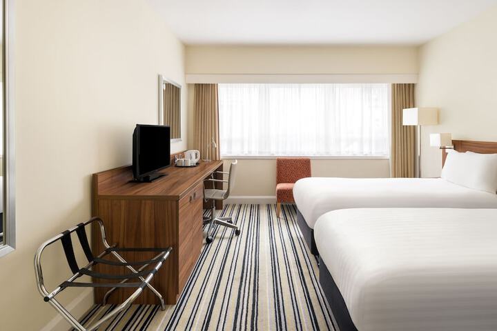 Room 30 of 137