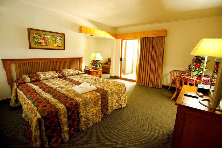 Room 3 of 39