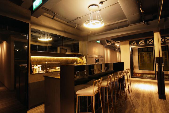 Dining 146 of 180