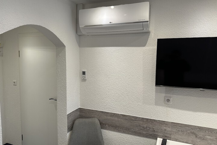 Room 32 of 109