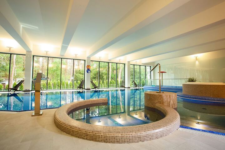 Pool 20 of 46