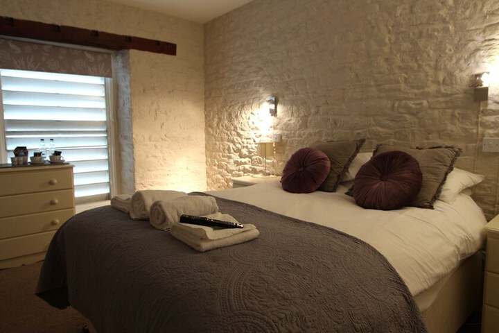 Room 7 of 34