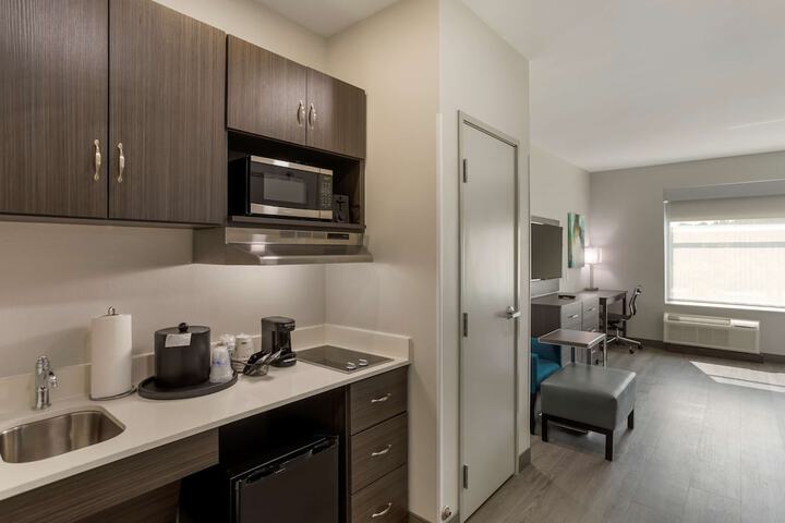 Private kitchenette