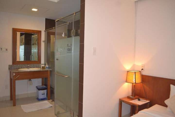 Room 42 of 53