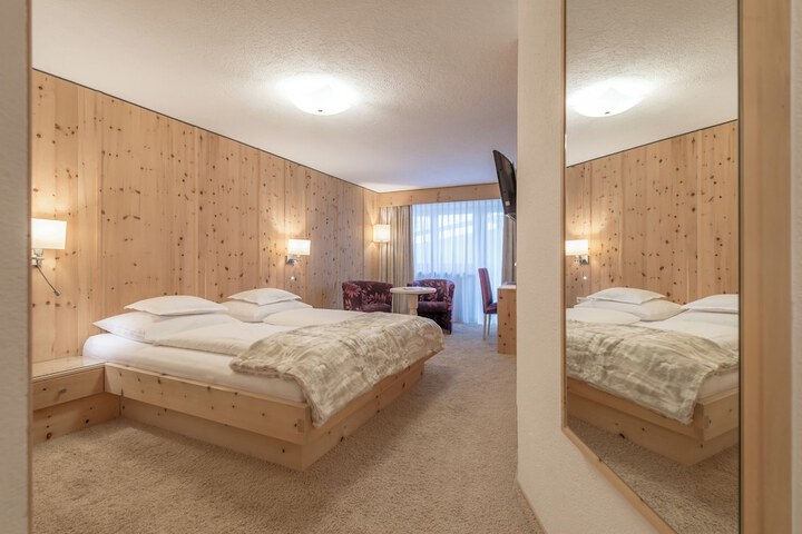Room 25 of 79